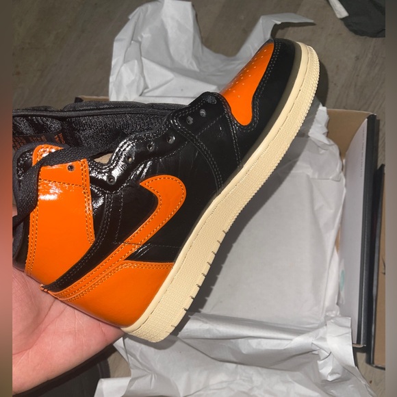 Air Jordan1 shattered backboard 3.0 size 6.5y DS og all - Picture 4 of 6